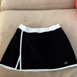 ALO Yoga Black and White Mini Skirt